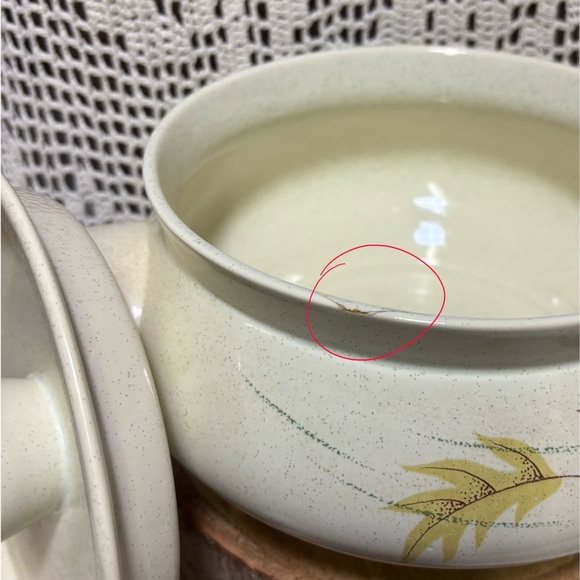 Vintage “Franciscan -Autumn Leaves “Design Casserole Bowl with Lid, Ovenbake - Picture 8 of 9